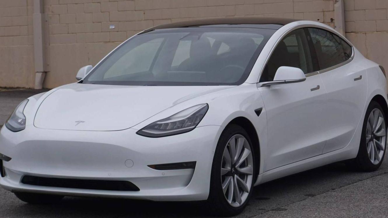 TESLA MODEL 3 2018 5YJ3E1EAXJF062370 image